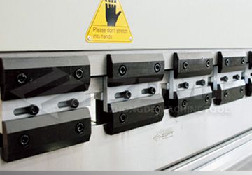 夾具.jpg 夾具.jpg