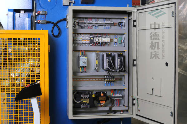 ZDPK-10032采用法國進(jìn)口施耐德元氣件，穩(wěn)定耐用壽命長